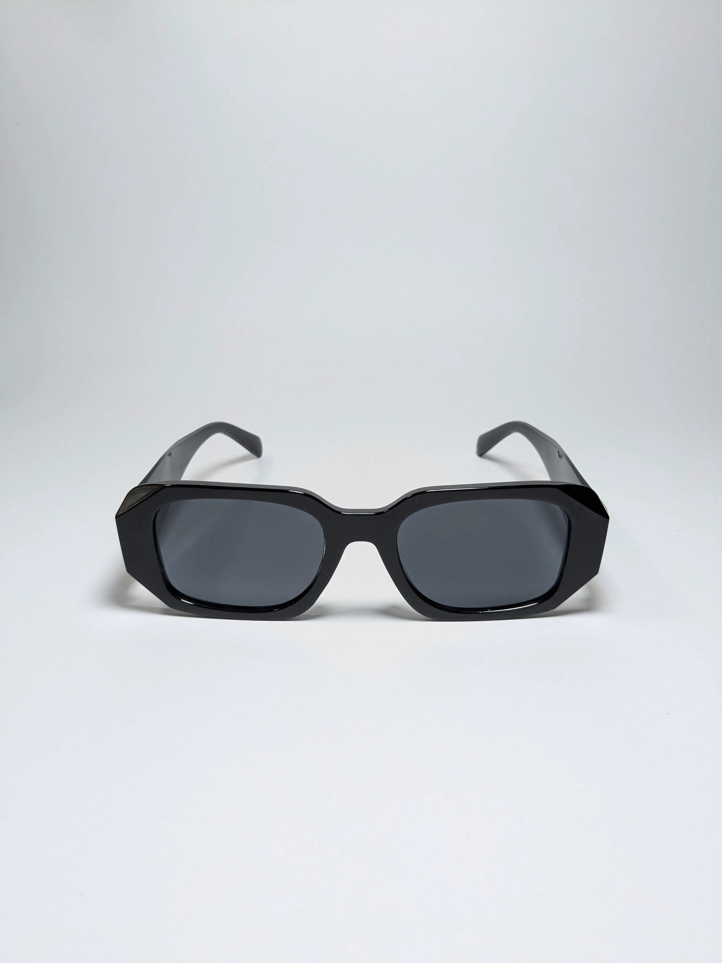 Pra Da - md002 Retro Black Frame and Black Lens (Box Included)