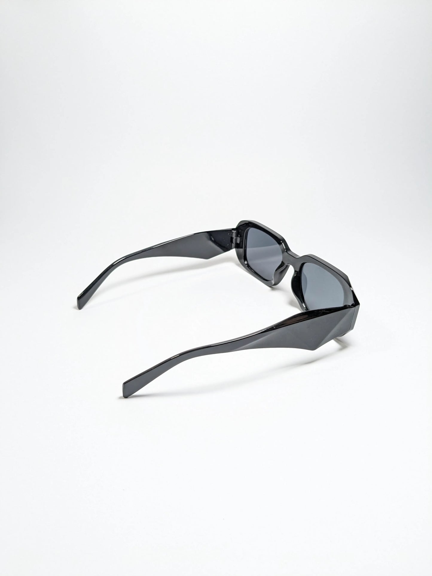 Pra Da - md002 Retro Black Frame and Black Lens (Box Included)